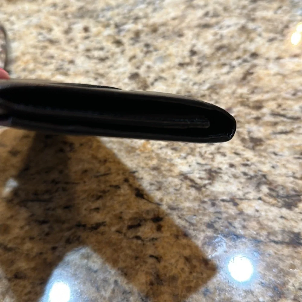 Authentic Salvatore Ferragamo Wallet - Picture 7 of 8